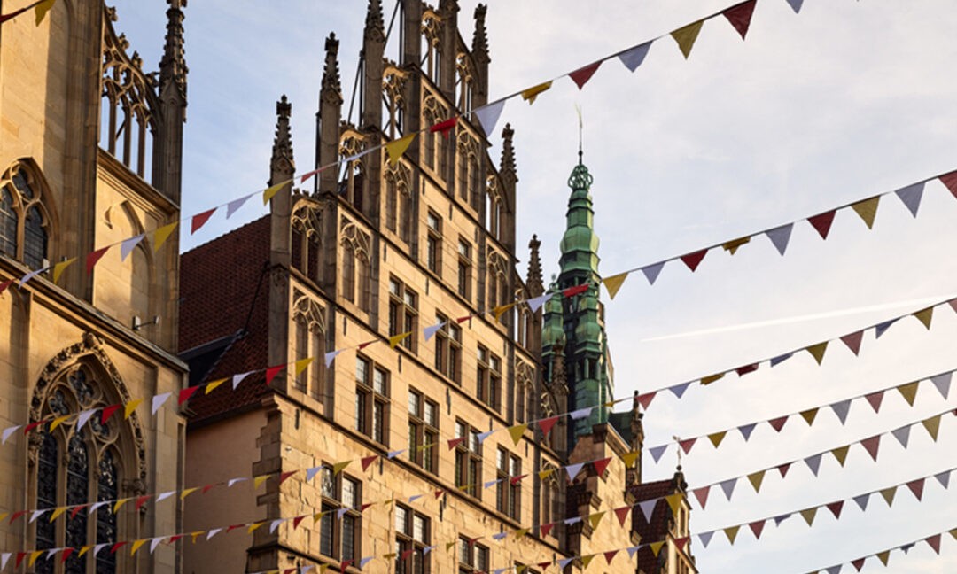 Shopping in Münster: Giebel in der Altstadt