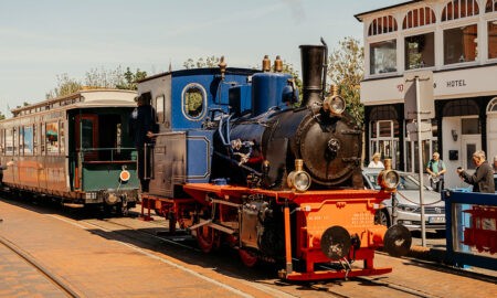Shopping Borkum: die beliebte Borkum-Inselbahn