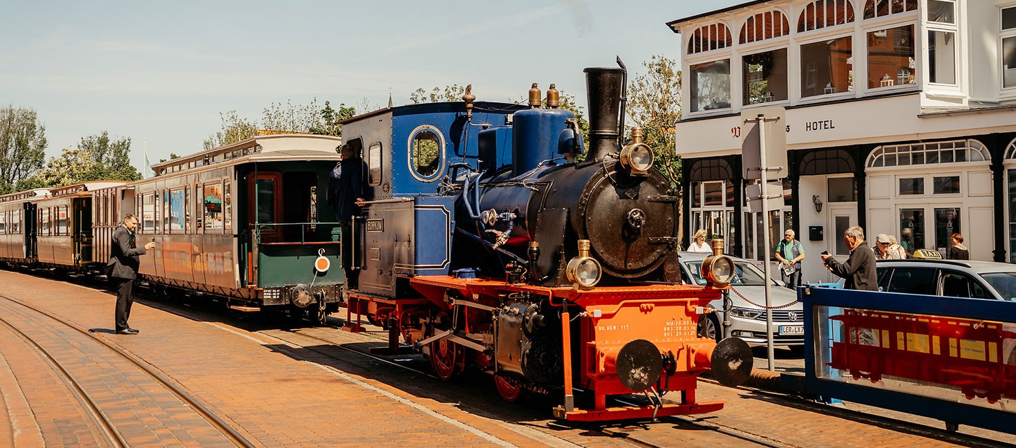 Shopping Borkum: die beliebte Borkum-Inselbahn