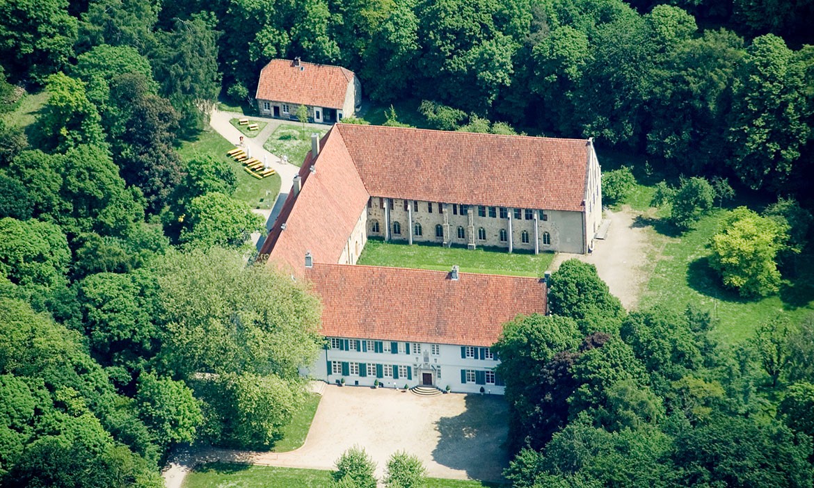Radtour im Emsland: Kloster Bentlage aus der Luft